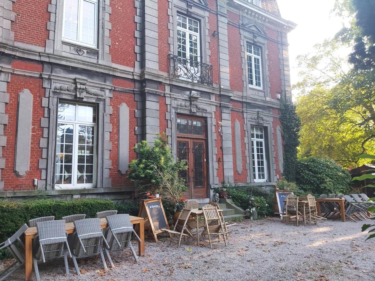 Château Lambert Hotel-Resto-Parking-Shuttle, a 1 ha green Oasis at 8 min from CRL Airport without any noise Charleroi Exterior foto