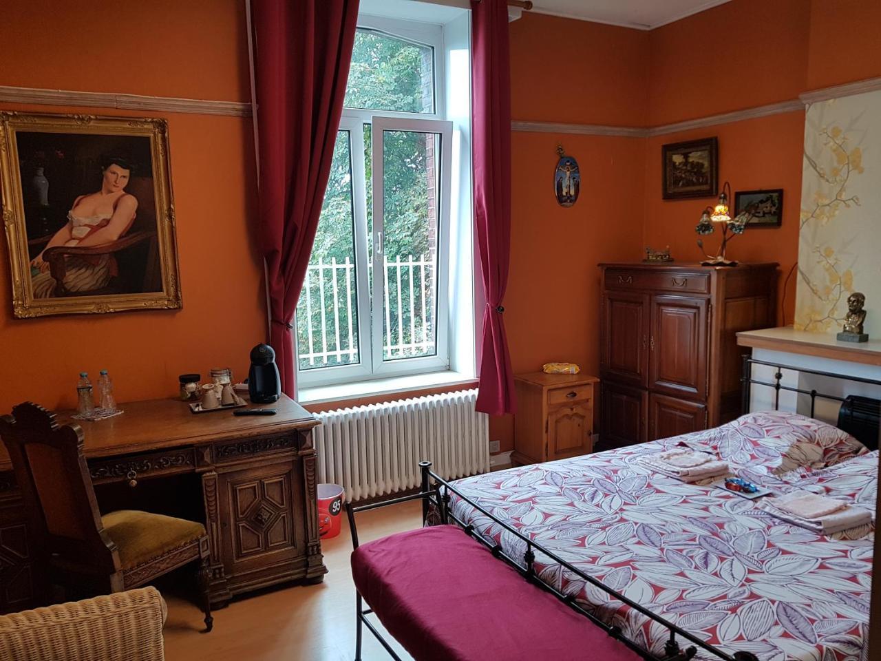 Château Lambert Hotel-Resto-Parking-Shuttle, a 1 ha green Oasis at 8 min from CRL Airport without any noise Charleroi Exterior foto