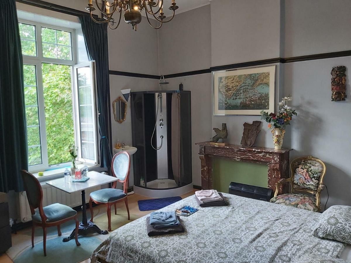 Château Lambert Hotel-Resto-Parking-Shuttle, a 1 ha green Oasis at 8 min from CRL Airport without any noise Charleroi Exterior foto