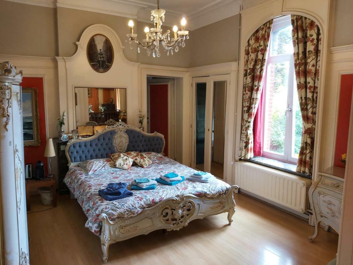 Château Lambert Hotel-Resto-Parking-Shuttle, a 1 ha green Oasis at 8 min from CRL Airport without any noise Charleroi Exterior foto