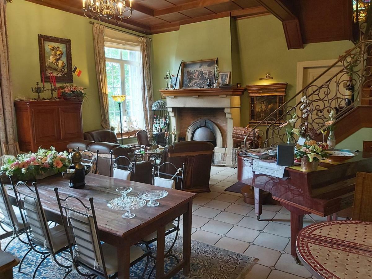 Château Lambert Hotel-Resto-Parking-Shuttle, a 1 ha green Oasis at 8 min from CRL Airport without any noise Charleroi Exterior foto
